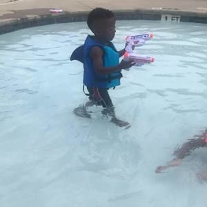 Meet your Posher, Sharee